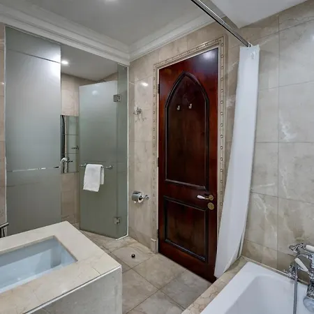 Durrani Homes: Garden Oasis at Souk Al Bahar with Jacuzzi Dubai Exterior photo