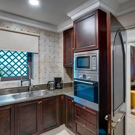 Durrani Homes: Garden Oasis at Souk Al Bahar with Jacuzzi Dubai Exterior photo