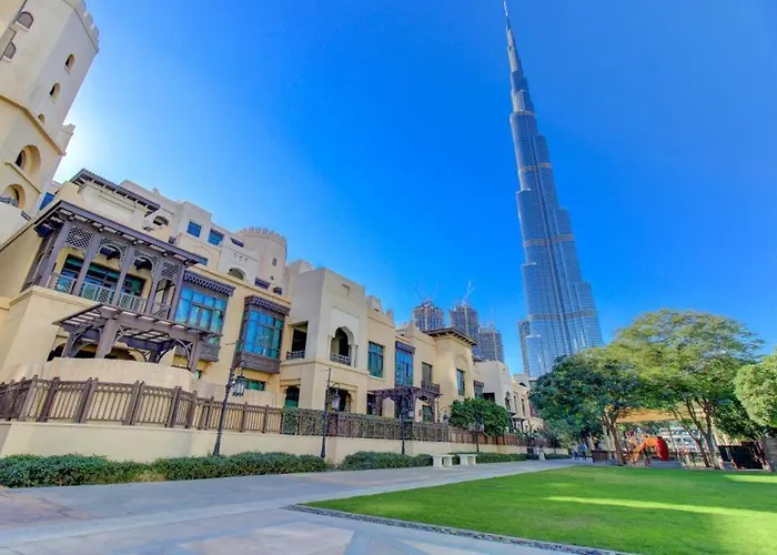 Durrani Homes - Unique Garden Apt At Souk Al Bahar Besides Dubai Mall & Burjkhalifa With Private Jaccuzi
