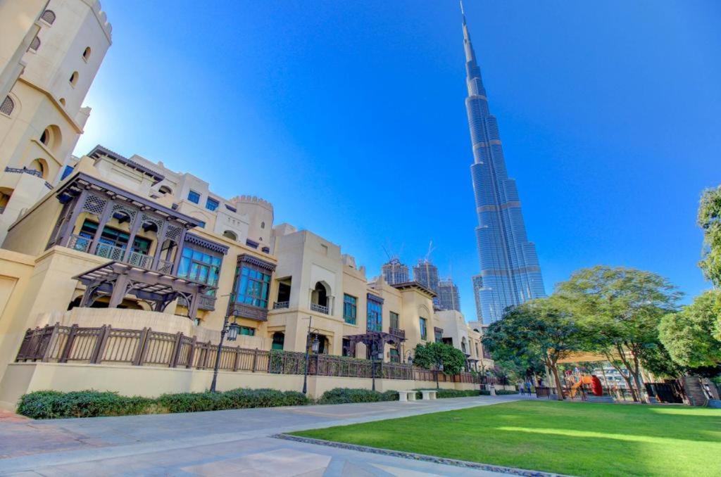 Durrani Homes: Garden Oasis At Souk Al Bahar With Jacuzzi Dubai