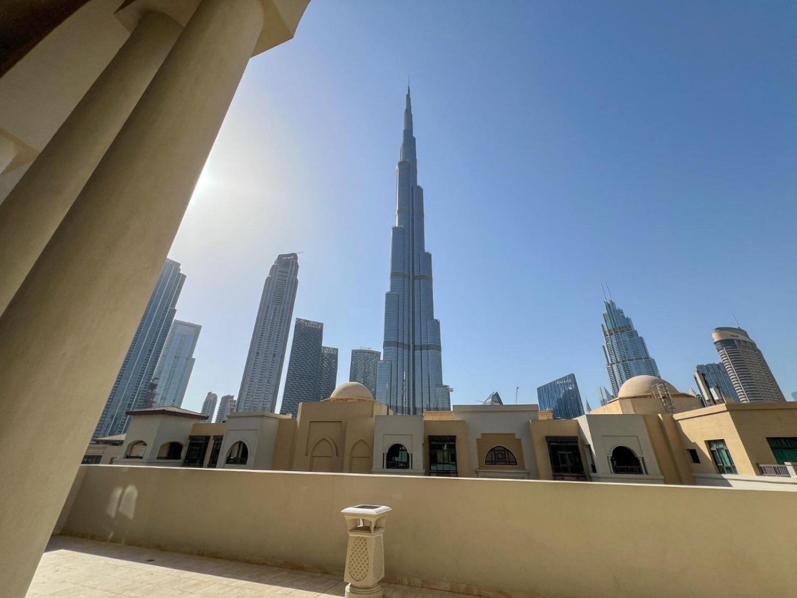 Durrani Homes: Garden Oasis At Souk Al Bahar With Jacuzzi Dubai